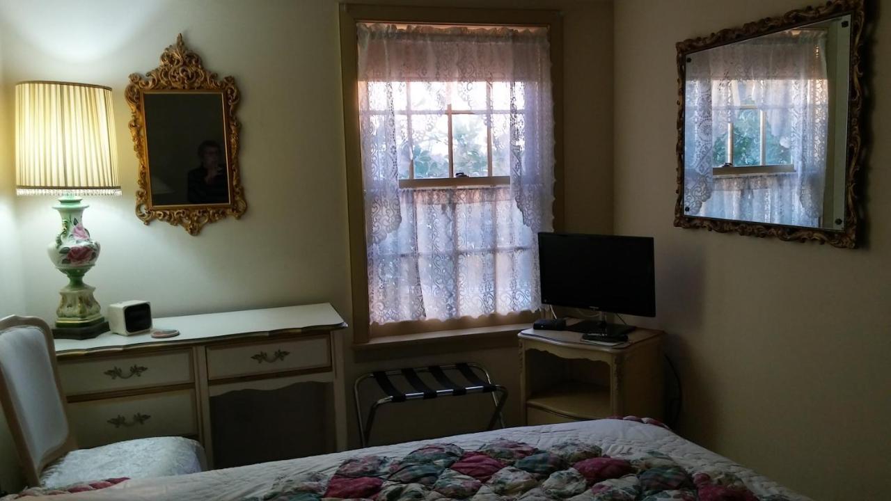 1732 Folke Stone Bed And Breakfast West Chester Exterior foto